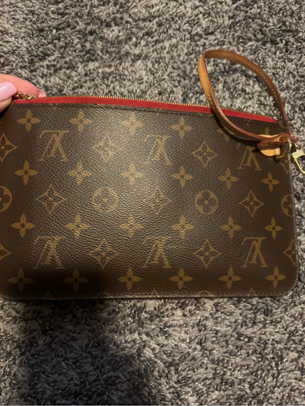 Louis Vuitton Monogram Neverfull MM Canvas Tote with Vachetta Trim - Picture 10 of 11